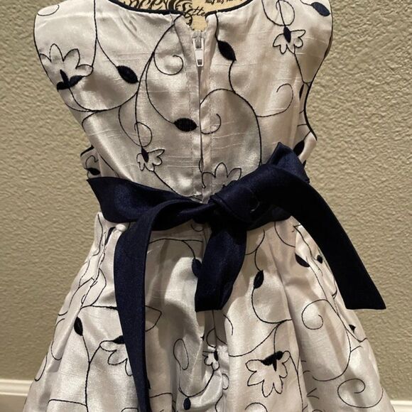 Jenny & Me White and Black Toddler Formal Dress Size 2T - Picture 6 of 7